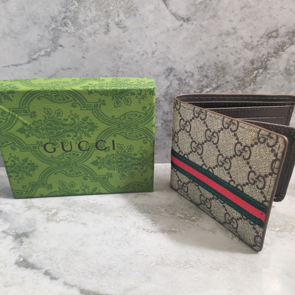 Gucci Beige GG Canvas Wallet ✨️ - Picture 9 of 9